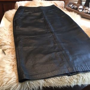 👠 Vintage Maxima Size 8 Black Leather Skirt 👠